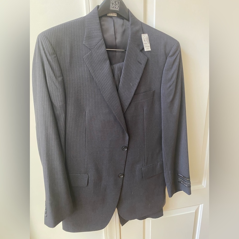 Jos A Bank NWT men’s suit black (charcoal) pinstripe